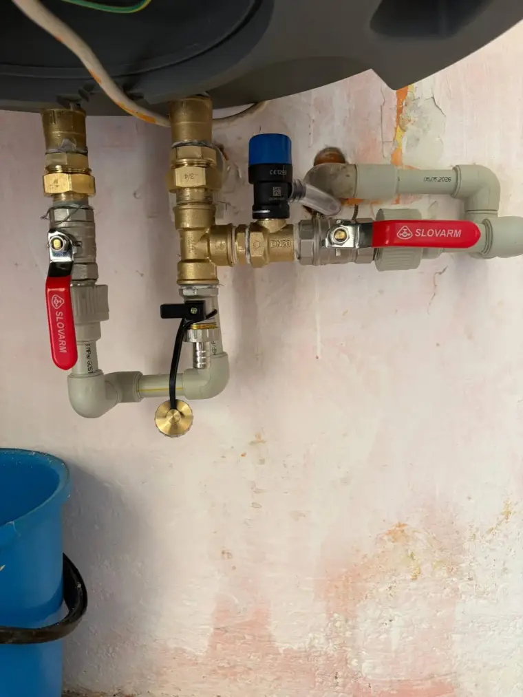 Kompletní výměna a dopojení ohřívače vody v Lamperticích včetně nových ventilů
